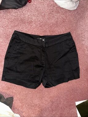 H&M Black Women’s Casual Stretch Shorts